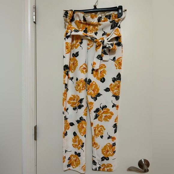 Pretty Little Thing Pants - Picture 1 of 6